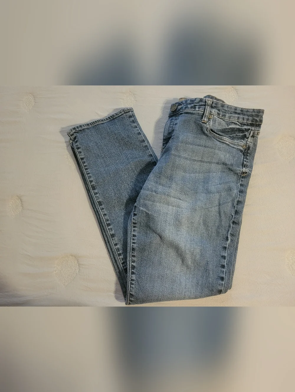 Kut From The Kloth Distressed Straight Leg Boyfriend Jeans, Size 16, Inseam 32" - Picture 7 of 13